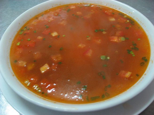 Суп с огурцами и помидорами